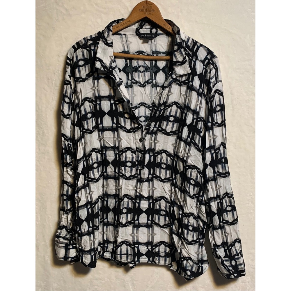 Rock & Republic Womens XL Geometric Abstract Button Down Blouse Black‎ Plaid